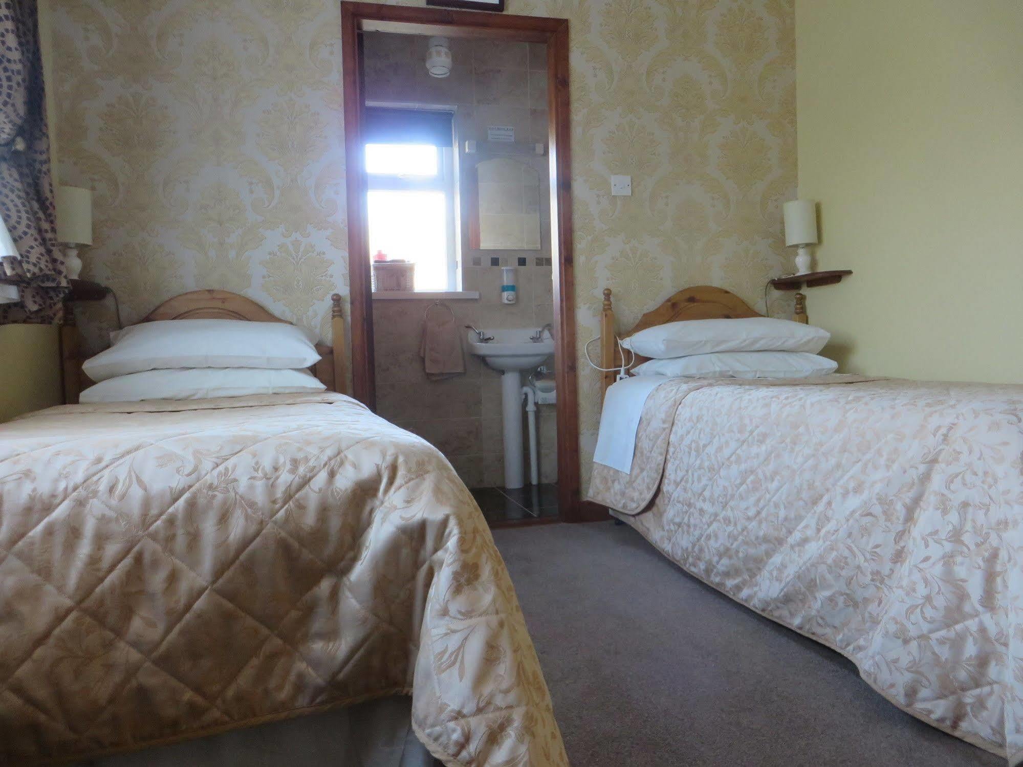 Dawn House B&B Kilmeaden Exterior photo